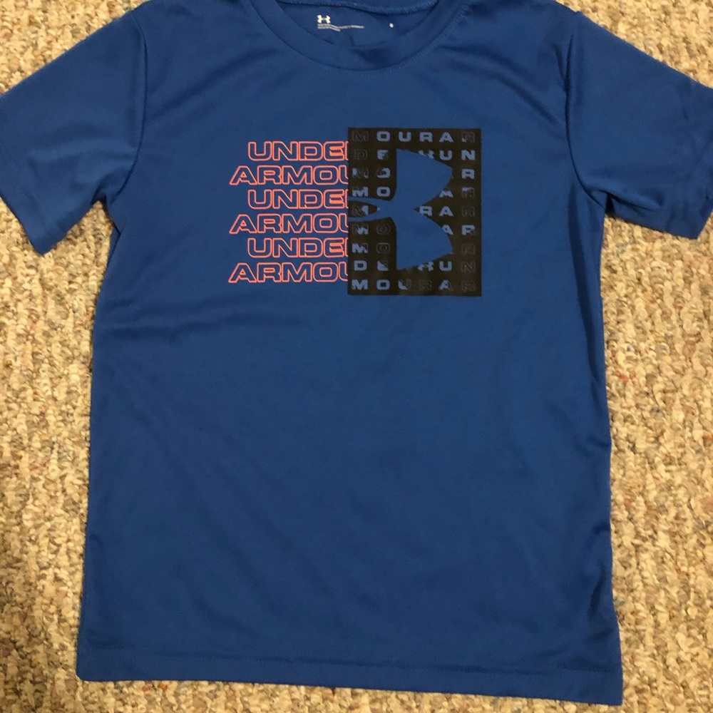 Boys Under Armor t-shirt